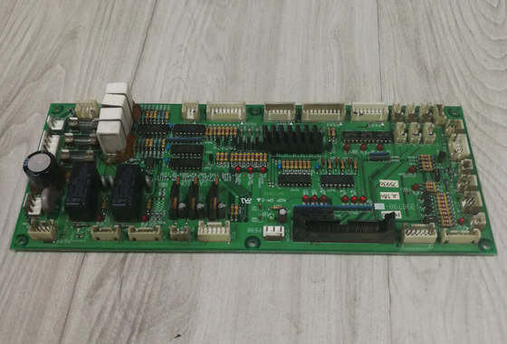 Chine La carte PCB P/N J390798-00 J390798 J391356 d'entrée-sortie de processeur de pièce de rechange de Noritsu QSS32 37 Minilab a employé fournisseur