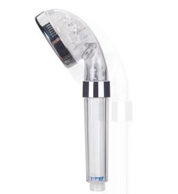 Purificateur d'eau Filtre de pulvérisation Tête de presseur Rollers portatifs Enfants se baignant Tête de douche simple fournisseur
