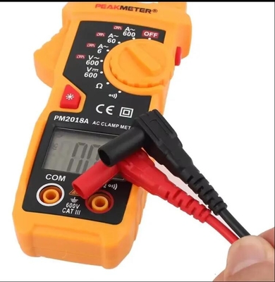 Mètre de pointe PM2018A Portable Auto Range Mètre à pince numérique AC 600 Mètre à tension AC DC 20Mohm Mètre à pince à détection NCV fournisseur